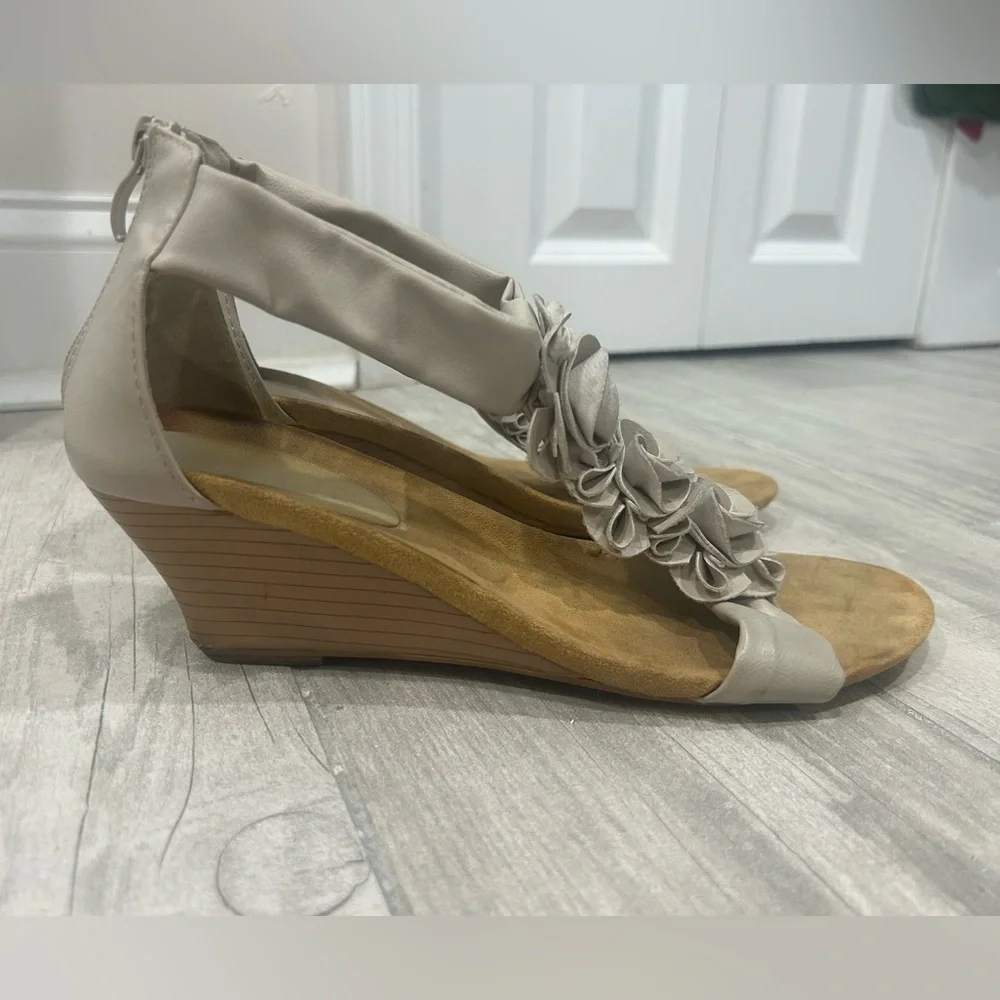 Patrizia Faux Leather Wedge Floral Textured Harlequin Sandals Size 41/US 10